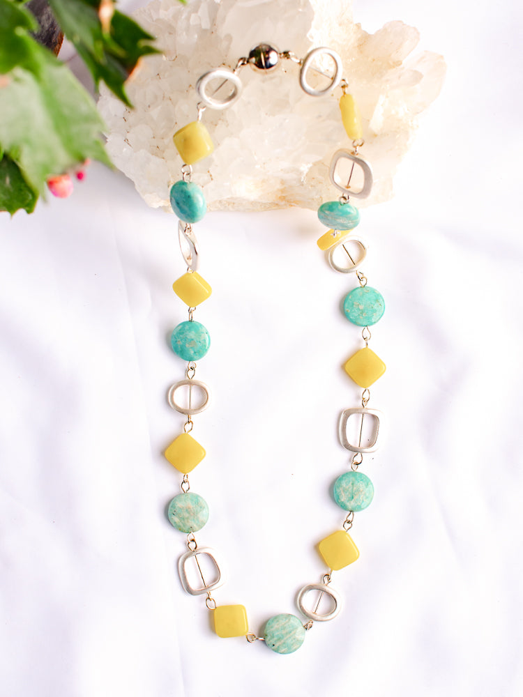 Fashion short necklace