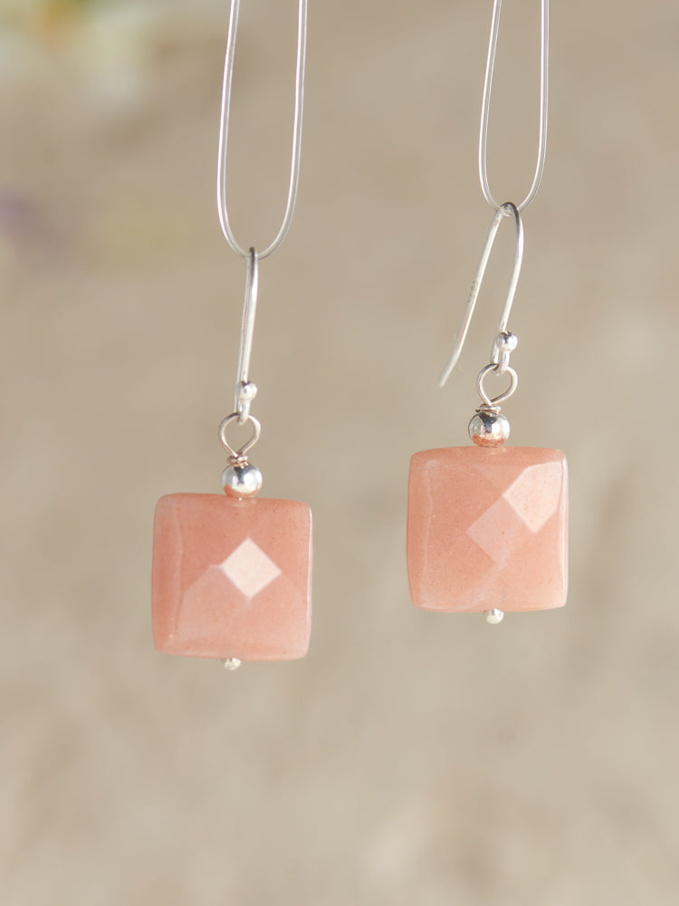 flat simple earrings