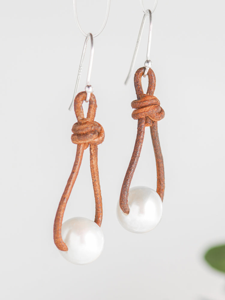 leather& pearl earrings