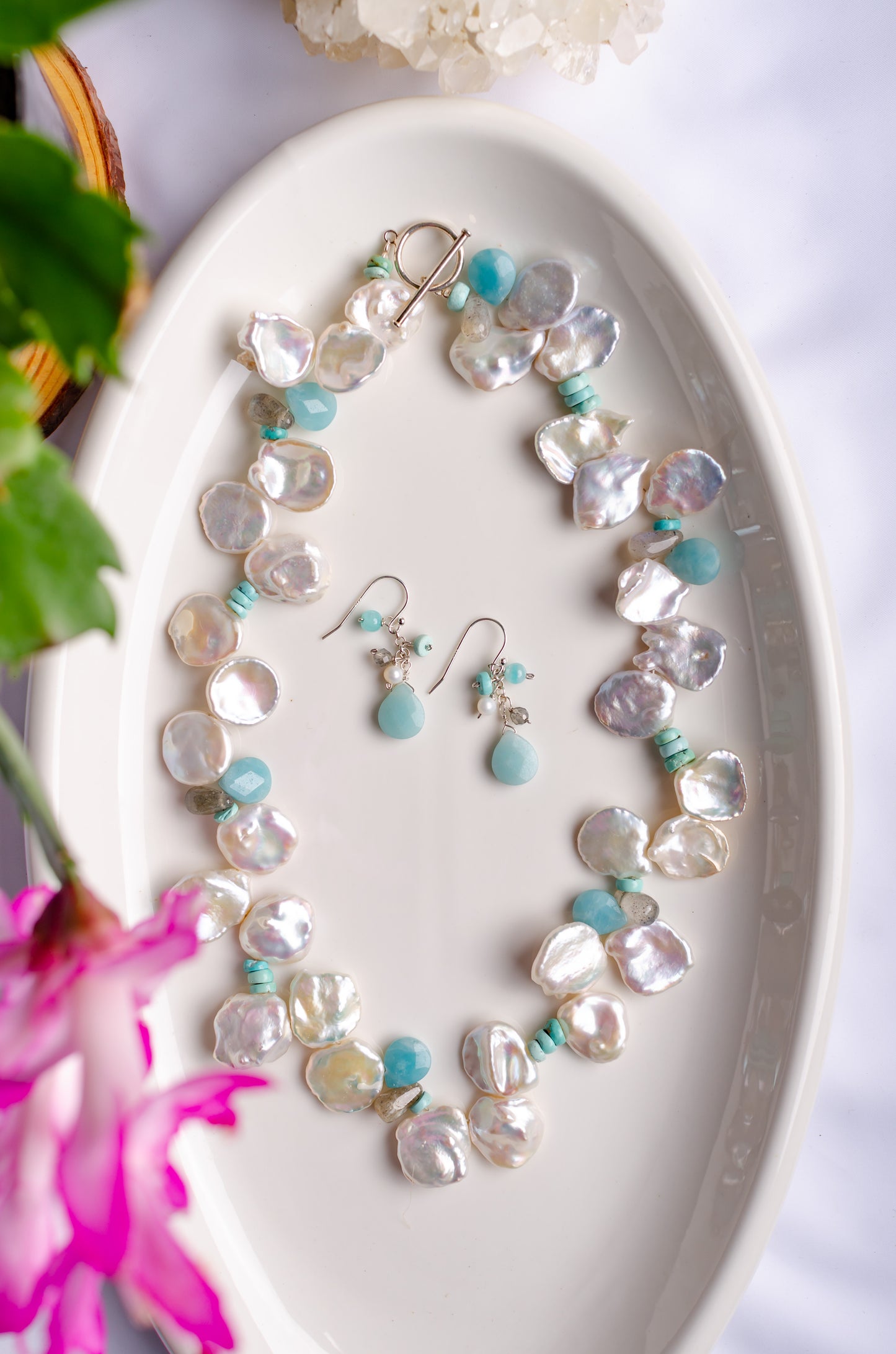 pearl necklace